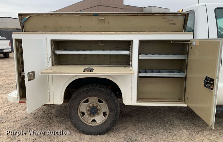 image for item DP8777 2011 Ford F250 Super Duty  utility bed pickup truck