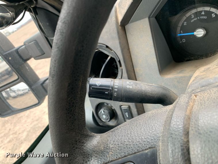 image for item DP8777 2011 Ford F250 Super Duty  utility bed pickup truck