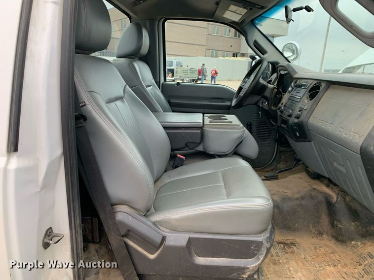 image for item DP8777 2011 Ford F250 Super Duty  utility bed pickup truck