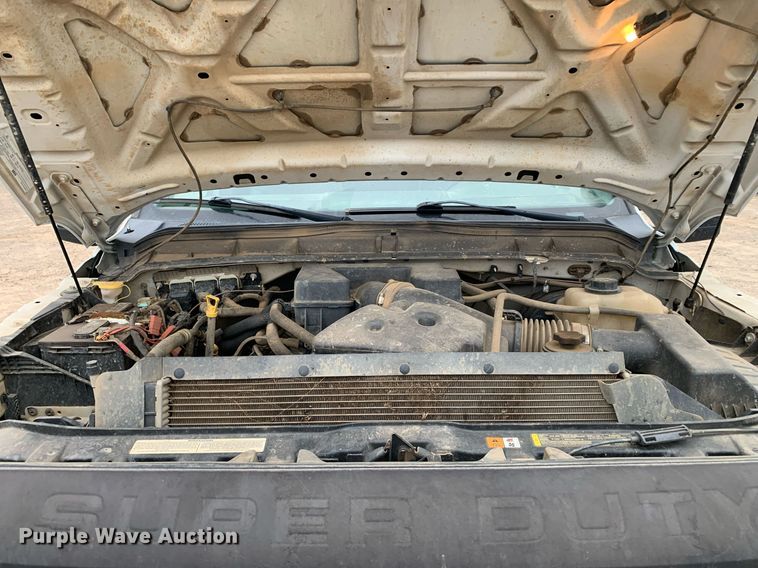 image for item DP8777 2011 Ford F250 Super Duty  utility bed pickup truck