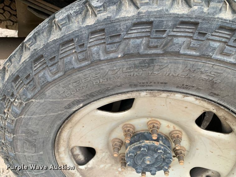 image for item DP8777 2011 Ford F250 Super Duty  utility bed pickup truck