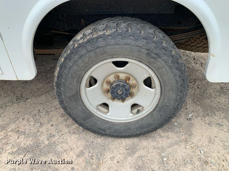 image for item DP8777 2011 Ford F250 Super Duty  utility bed pickup truck