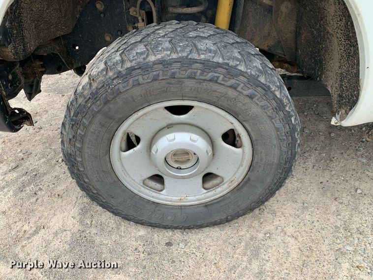 image for item DP8777 2011 Ford F250 Super Duty  utility bed pickup truck