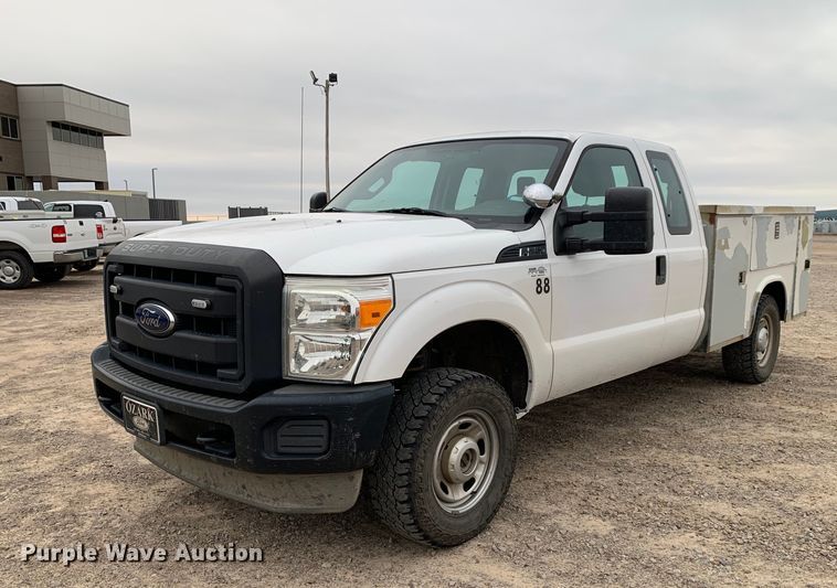 image for item DP8778 2013 Ford F250 Super Duty  SuperCab utility bed pickup truck