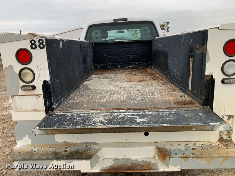 image for item DP8778 2013 Ford F250 Super Duty  SuperCab utility bed pickup truck