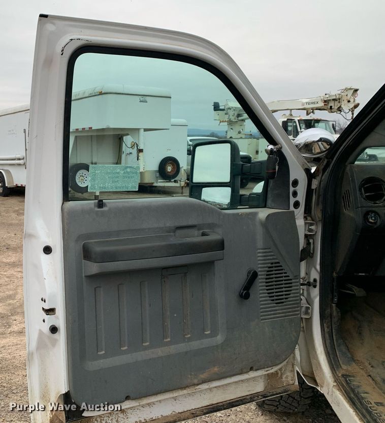 image for item DP8778 2013 Ford F250 Super Duty  SuperCab utility bed pickup truck