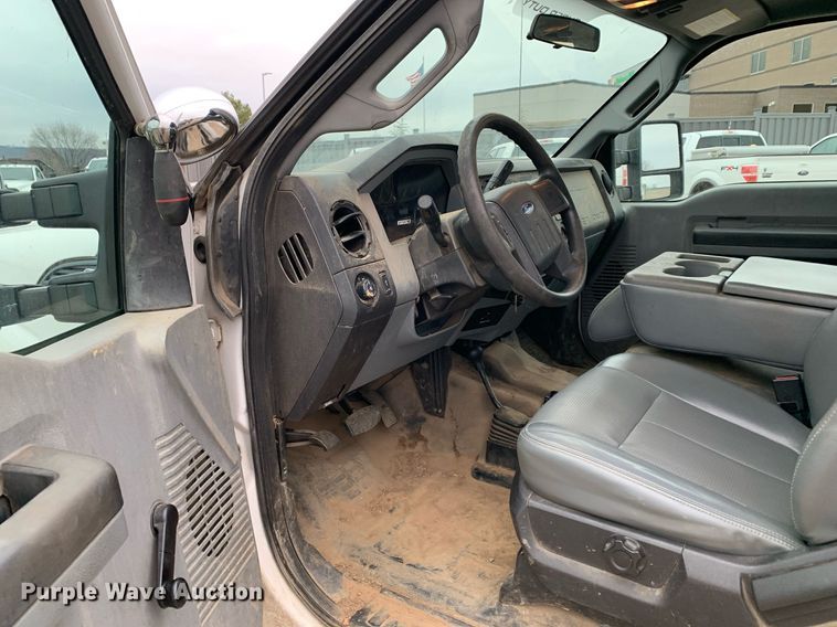 image for item DP8778 2013 Ford F250 Super Duty  SuperCab utility bed pickup truck