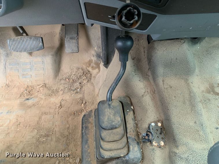 image for item DP8778 2013 Ford F250 Super Duty  SuperCab utility bed pickup truck