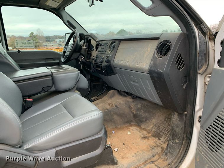 image for item DP8778 2013 Ford F250 Super Duty  SuperCab utility bed pickup truck