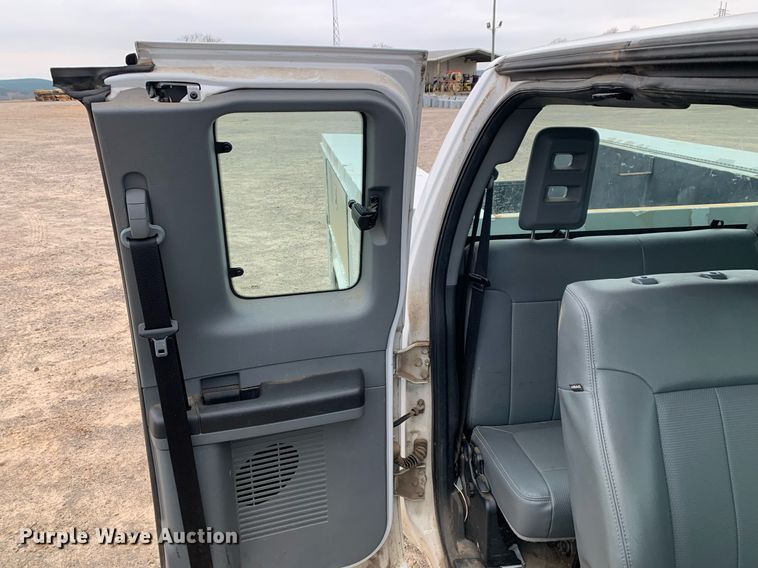 image for item DP8778 2013 Ford F250 Super Duty  SuperCab utility bed pickup truck