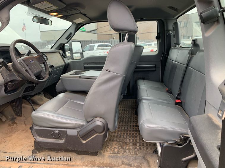 image for item DP8778 2013 Ford F250 Super Duty  SuperCab utility bed pickup truck