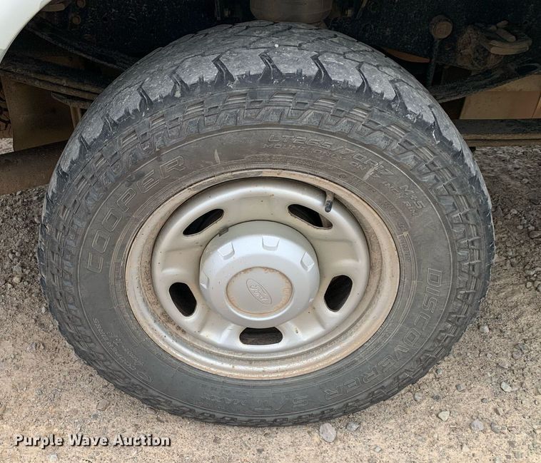 image for item DP8778 2013 Ford F250 Super Duty  SuperCab utility bed pickup truck