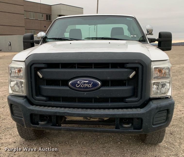 image for item DP8779 2016 Ford F250 Super Duty  utility bed pickup truck