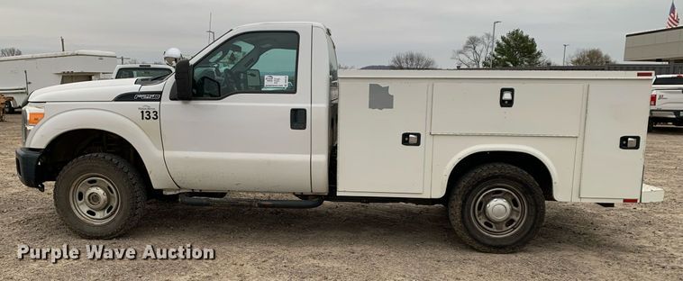 image for item DP8779 2016 Ford F250 Super Duty  utility bed pickup truck
