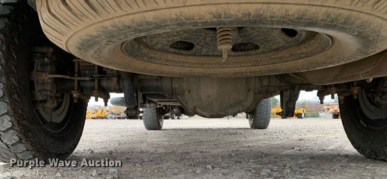 image for item DP8779 2016 Ford F250 Super Duty  utility bed pickup truck