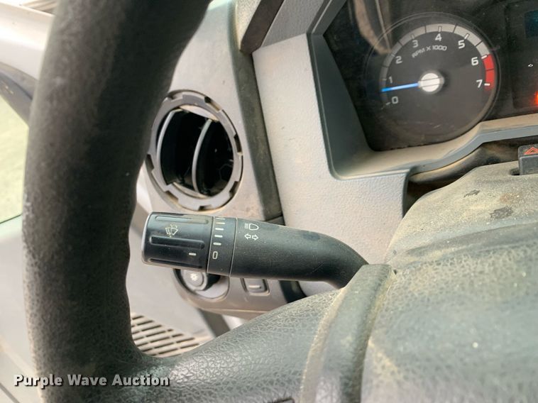 image for item DP8779 2016 Ford F250 Super Duty  utility bed pickup truck