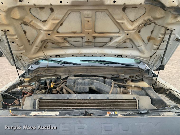 image for item DP8779 2016 Ford F250 Super Duty  utility bed pickup truck