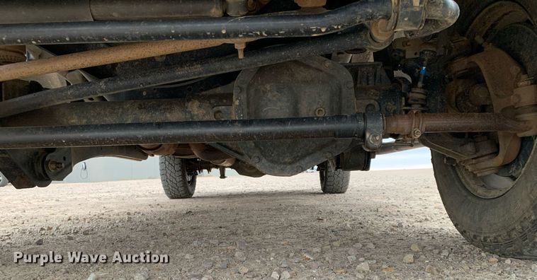 image for item DP8779 2016 Ford F250 Super Duty  utility bed pickup truck