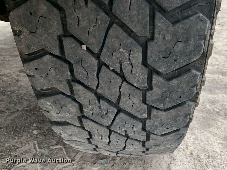 image for item DP8779 2016 Ford F250 Super Duty  utility bed pickup truck