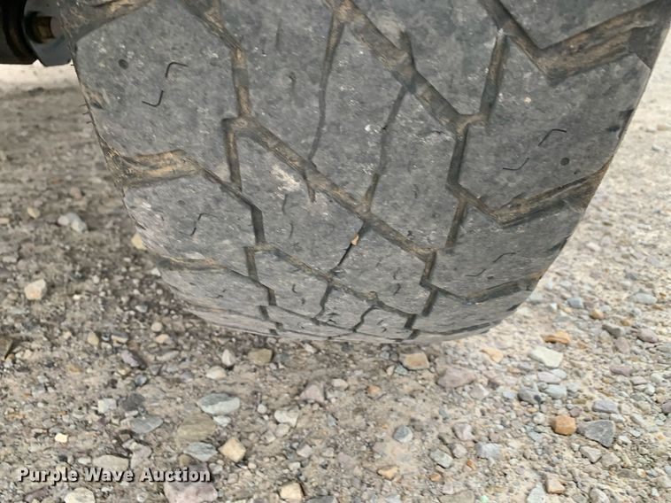 image for item DP8779 2016 Ford F250 Super Duty  utility bed pickup truck