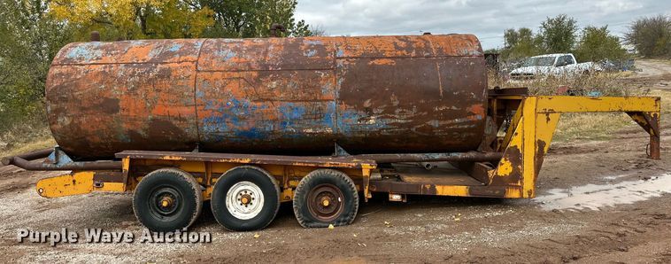 image for item DQ1527 Equipment trailer