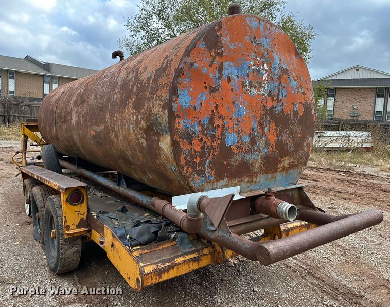 image for item DQ1527 Equipment trailer