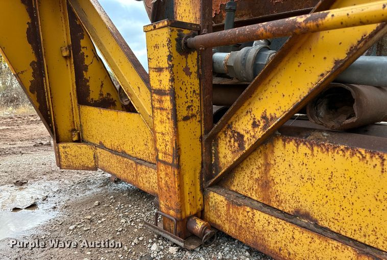 image for item DQ1527 Equipment trailer