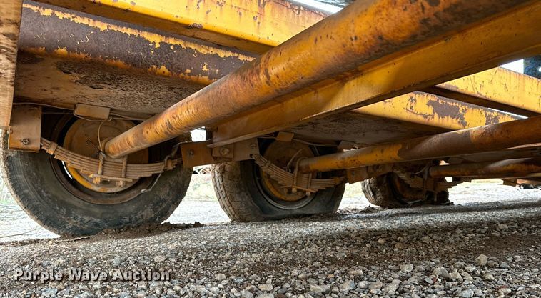 image for item DQ1527 Equipment trailer