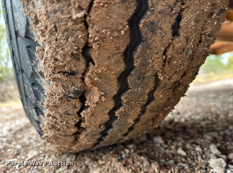 image for item DQ1527 Equipment trailer