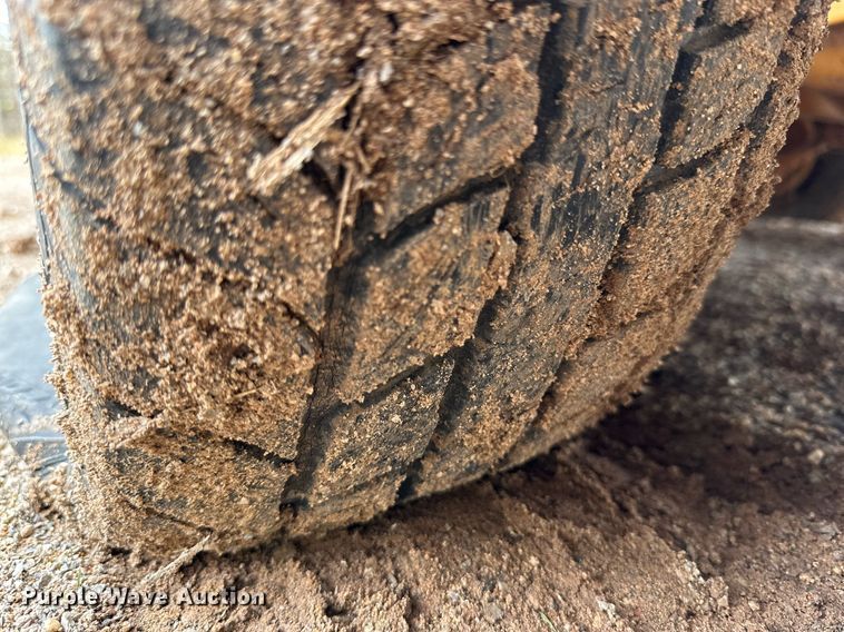 image for item DQ1527 Equipment trailer