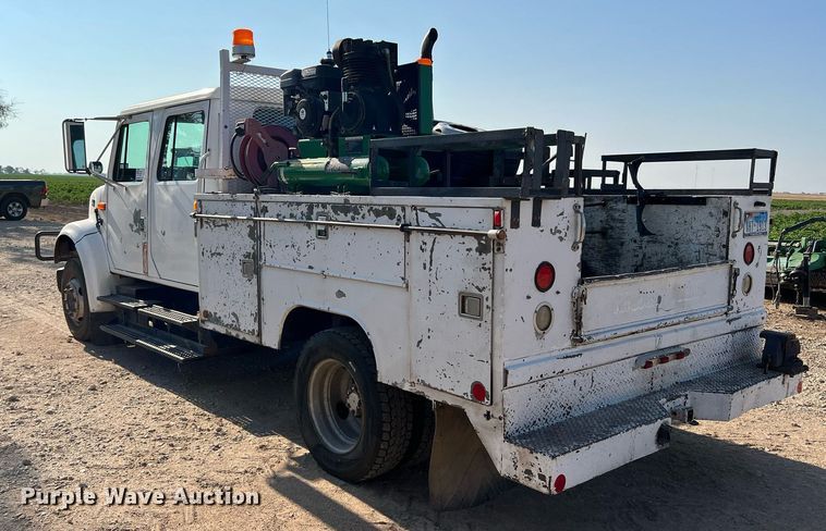 image for item DQ2197 1995 International 4700  utility / service truck