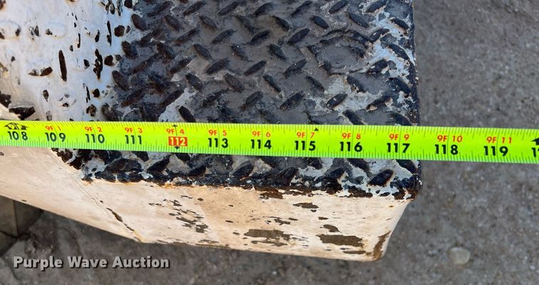 image for item DQ2197 1995 International 4700  utility / service truck