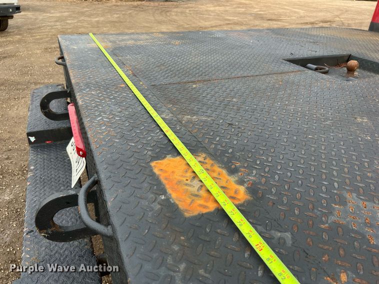 image for item DQ2314 1996 International 4900  Crew Cab flatbed truck