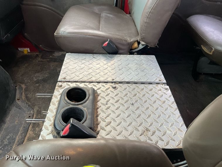 image for item DQ2314 1996 International 4900  Crew Cab flatbed truck