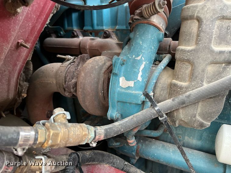 image for item DQ2314 1996 International 4900  Crew Cab flatbed truck