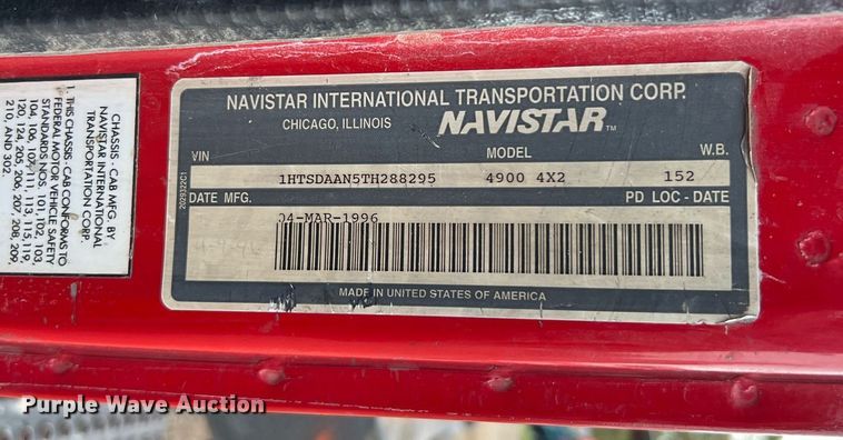 image for item DQ2314 1996 International 4900  Crew Cab flatbed truck