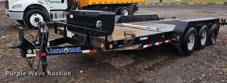 image for item DQ8493 2016 Load Trail TD8122073  equipment trailer