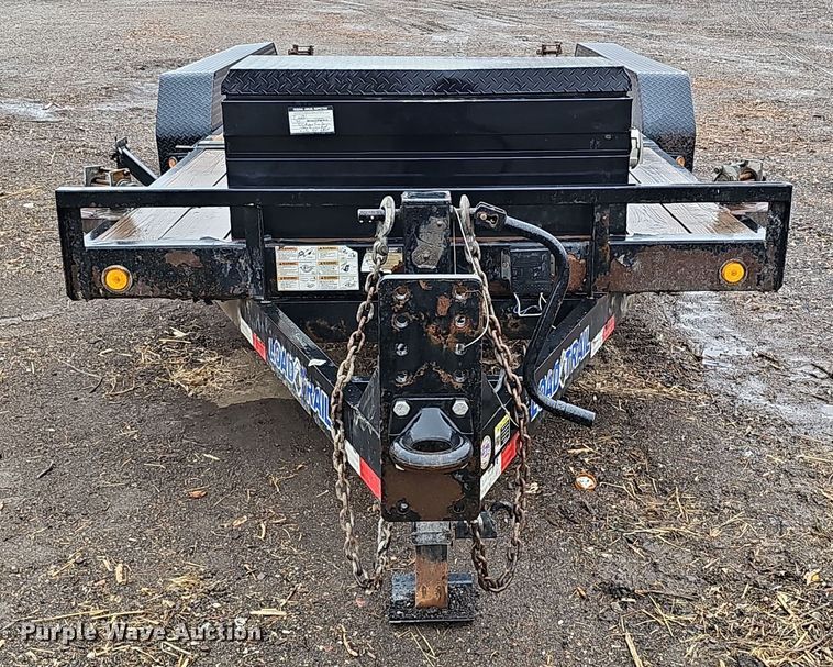 image for item DQ8493 2016 Load Trail TD8122073  equipment trailer