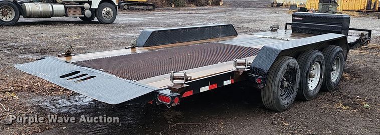 image for item DQ8493 2016 Load Trail TD8122073  equipment trailer