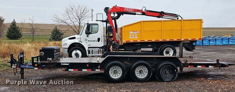 image for item DQ8493 2016 Load Trail TD8122073  equipment trailer