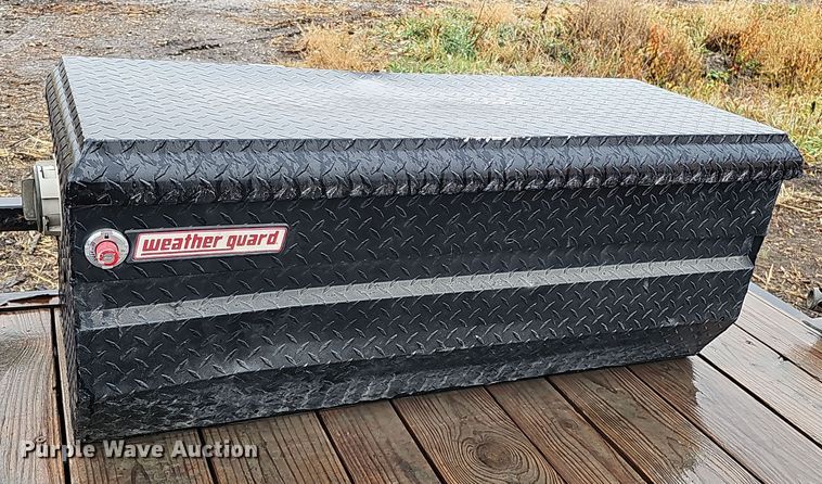 image for item DQ8493 2016 Load Trail TD8122073  equipment trailer