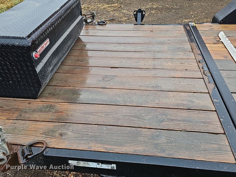 image for item DQ8493 2016 Load Trail TD8122073  equipment trailer