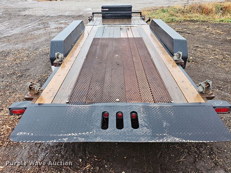 image for item DQ8493 2016 Load Trail TD8122073  equipment trailer