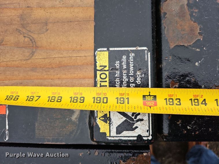 image for item DQ8493 2016 Load Trail TD8122073  equipment trailer