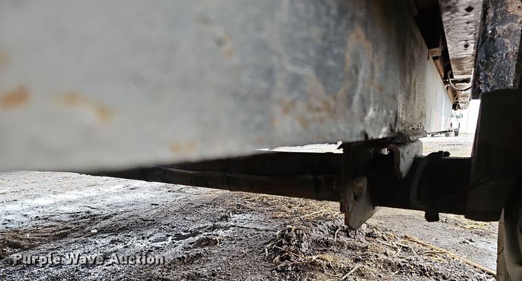 image for item DQ8493 2016 Load Trail TD8122073  equipment trailer