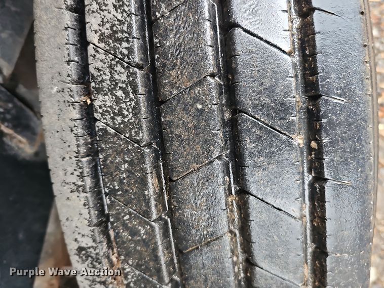 image for item DQ8493 2016 Load Trail TD8122073  equipment trailer