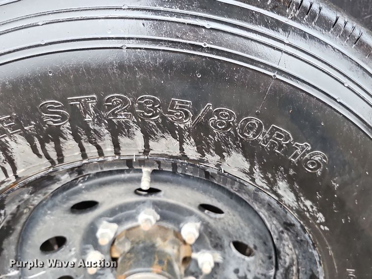 image for item DQ8493 2016 Load Trail TD8122073  equipment trailer