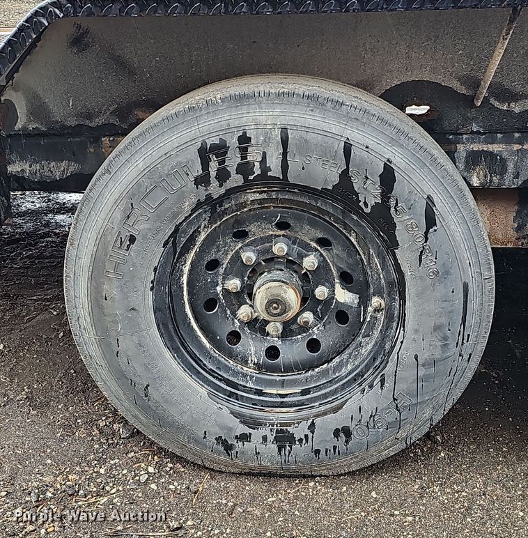 image for item DQ8493 2016 Load Trail TD8122073  equipment trailer