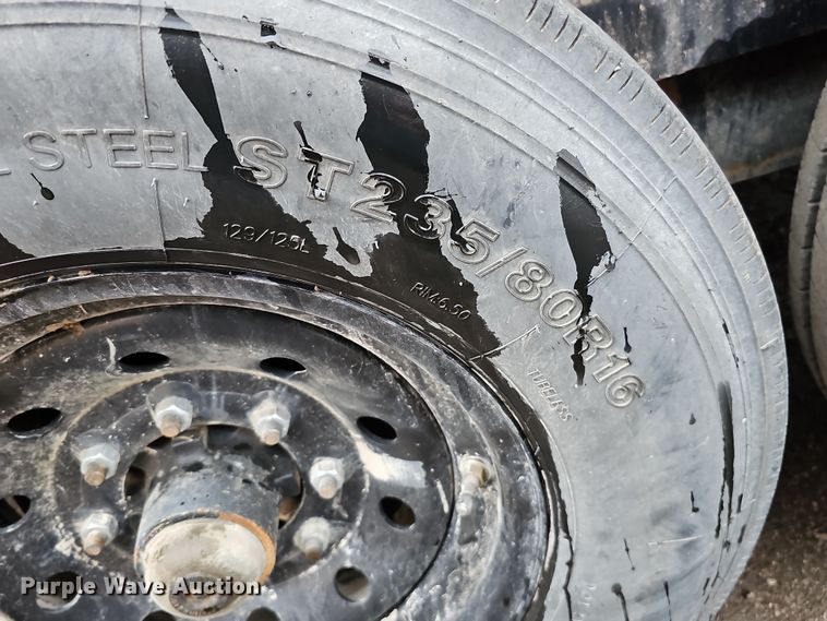 image for item DQ8493 2016 Load Trail TD8122073  equipment trailer