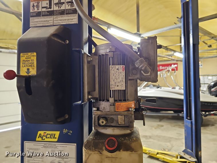 image for item DQ8507 Rotary SP0A9-200  two post automotive lift